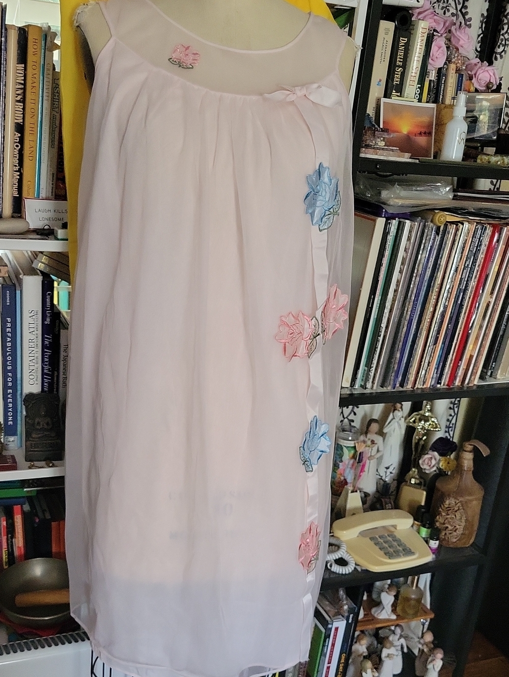 Vintage Pink Nightie Slipdress, Lined, flowers, bows. Size S